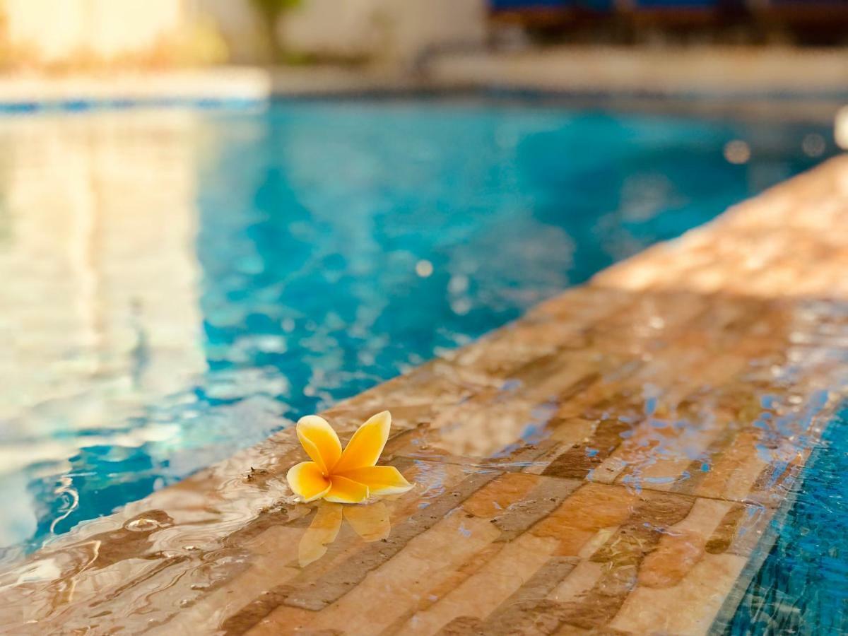 Hotel Familytel Bali à Kuta Selatan Extérieur photo
