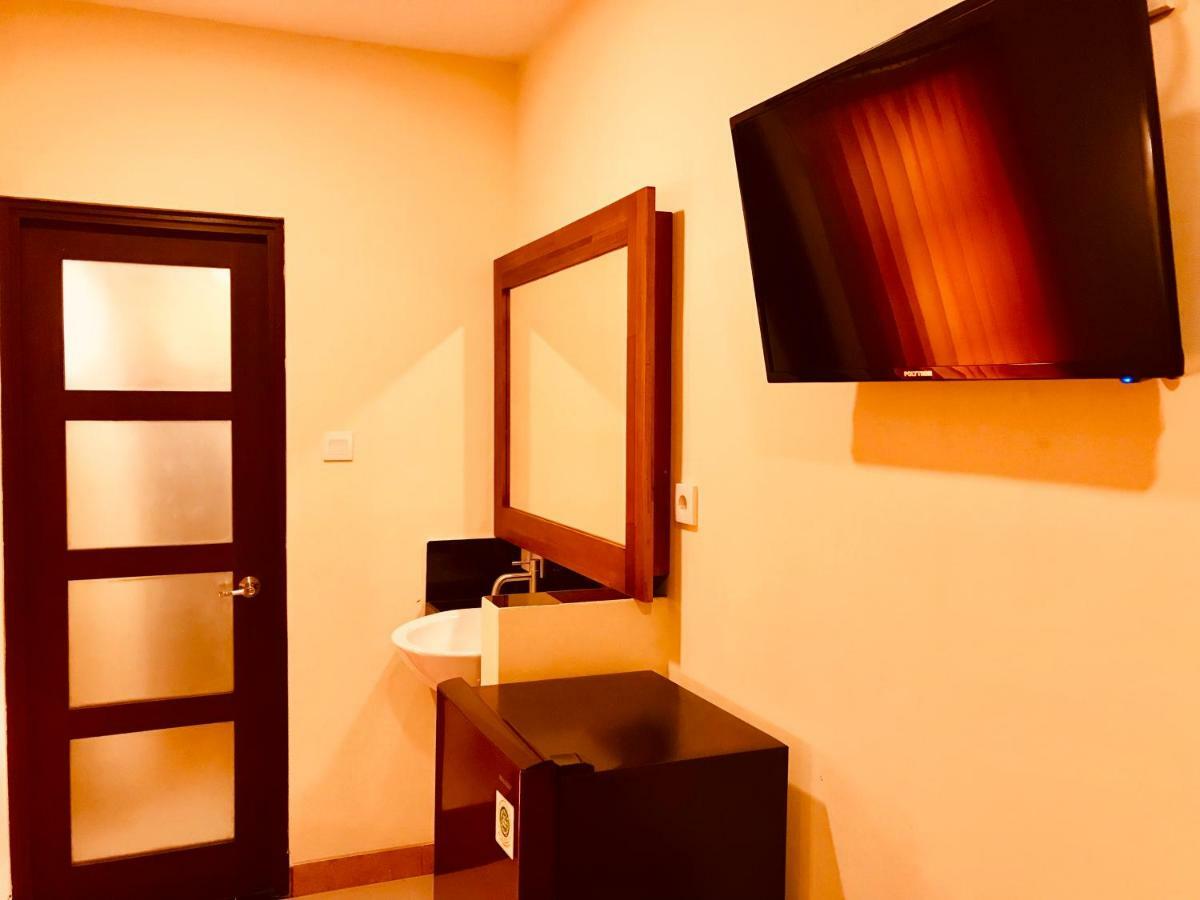 Hotel Familytel Bali à Kuta Selatan Extérieur photo