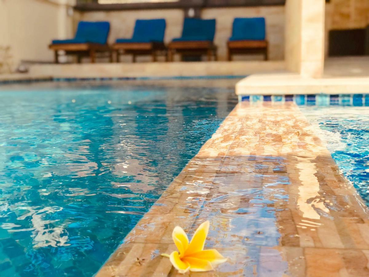Hotel Familytel Bali à Kuta Selatan Extérieur photo