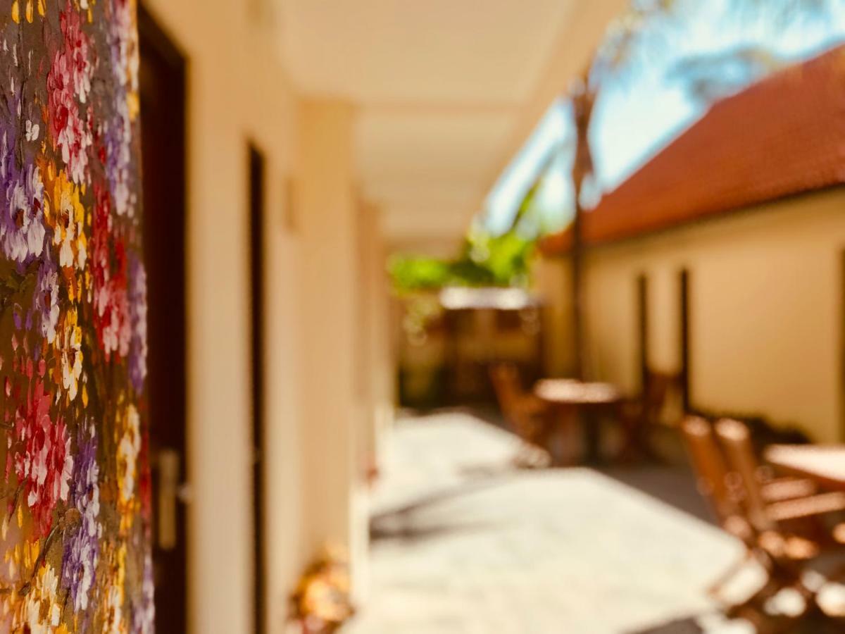 Hotel Familytel Bali à Kuta Selatan Extérieur photo